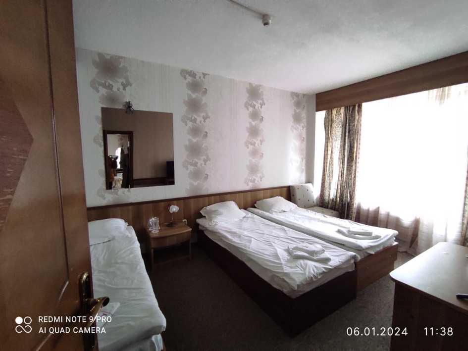 Хотел Казанлък Exterior foto